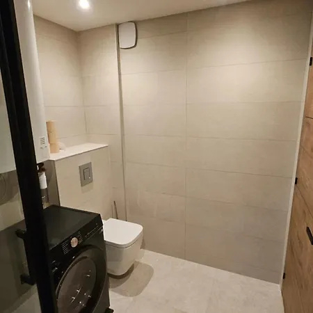 Republi'k Lägenhet *